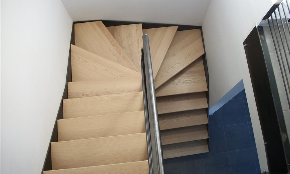 Escalier bois et métal - 