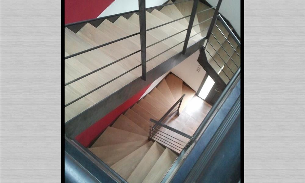 Escalier bois-acier ,double étages - ARINOX 