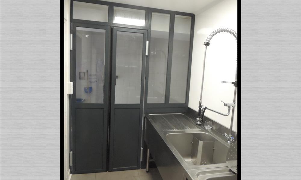Verrière porte battante thermolaquée ARINOX - 