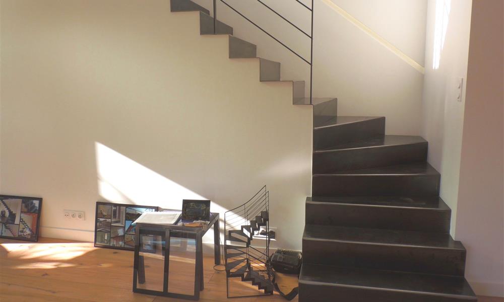 habillage escalier  béton ARINOX - 