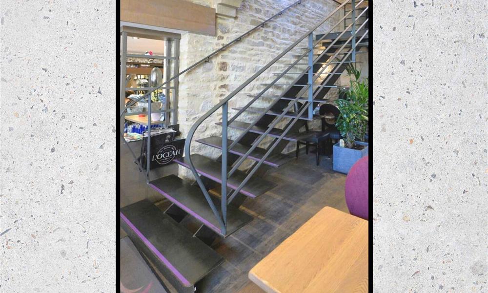 Escalier tout acier lieux recevant du public ARINOX - 