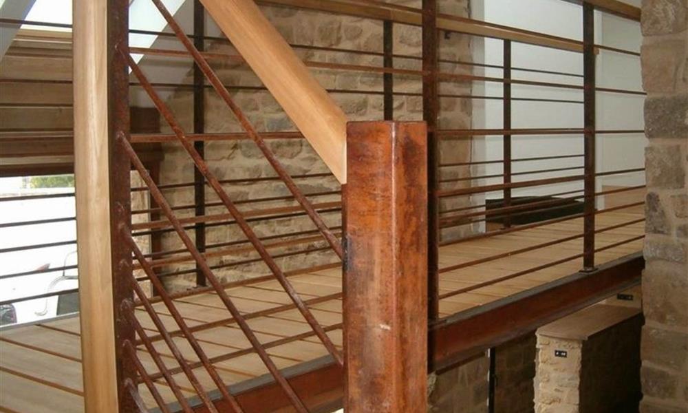 Escalier acier rouillé. ARINOX - 