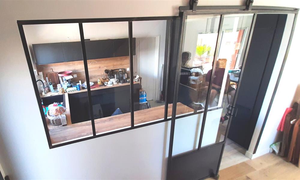 Verrière style atelier avec porte coulissante ARINOX - 